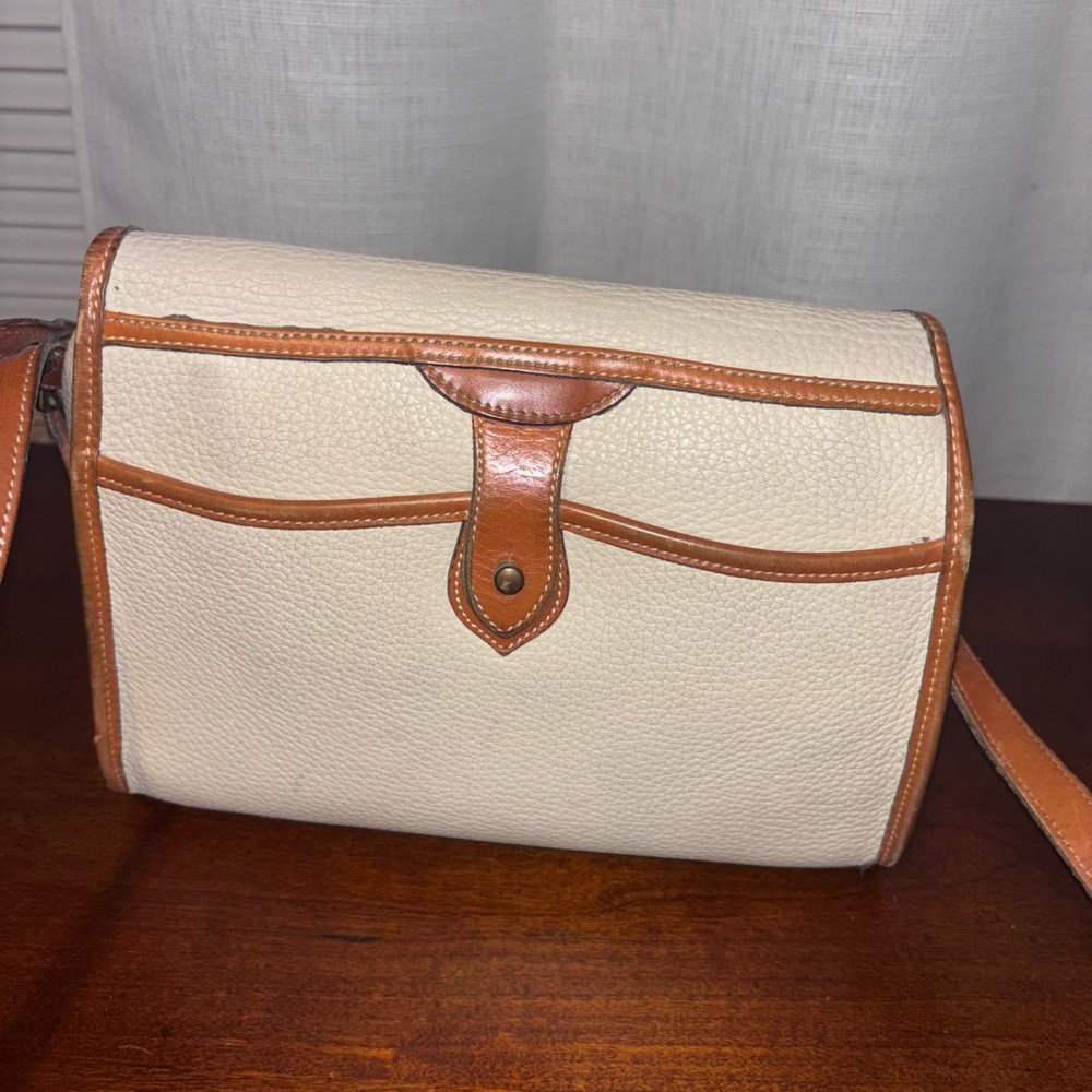 Dooney and bourke purse - Picture 4 of 7